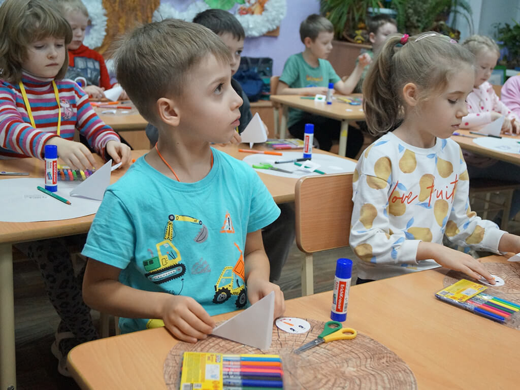 Новый год, новый год – это творчества полёт!