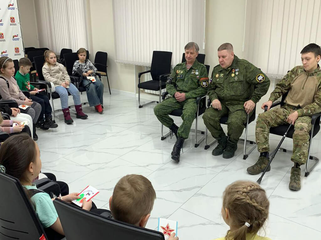 «Художественная мастерская» побывала на встрече с бойцами СВО